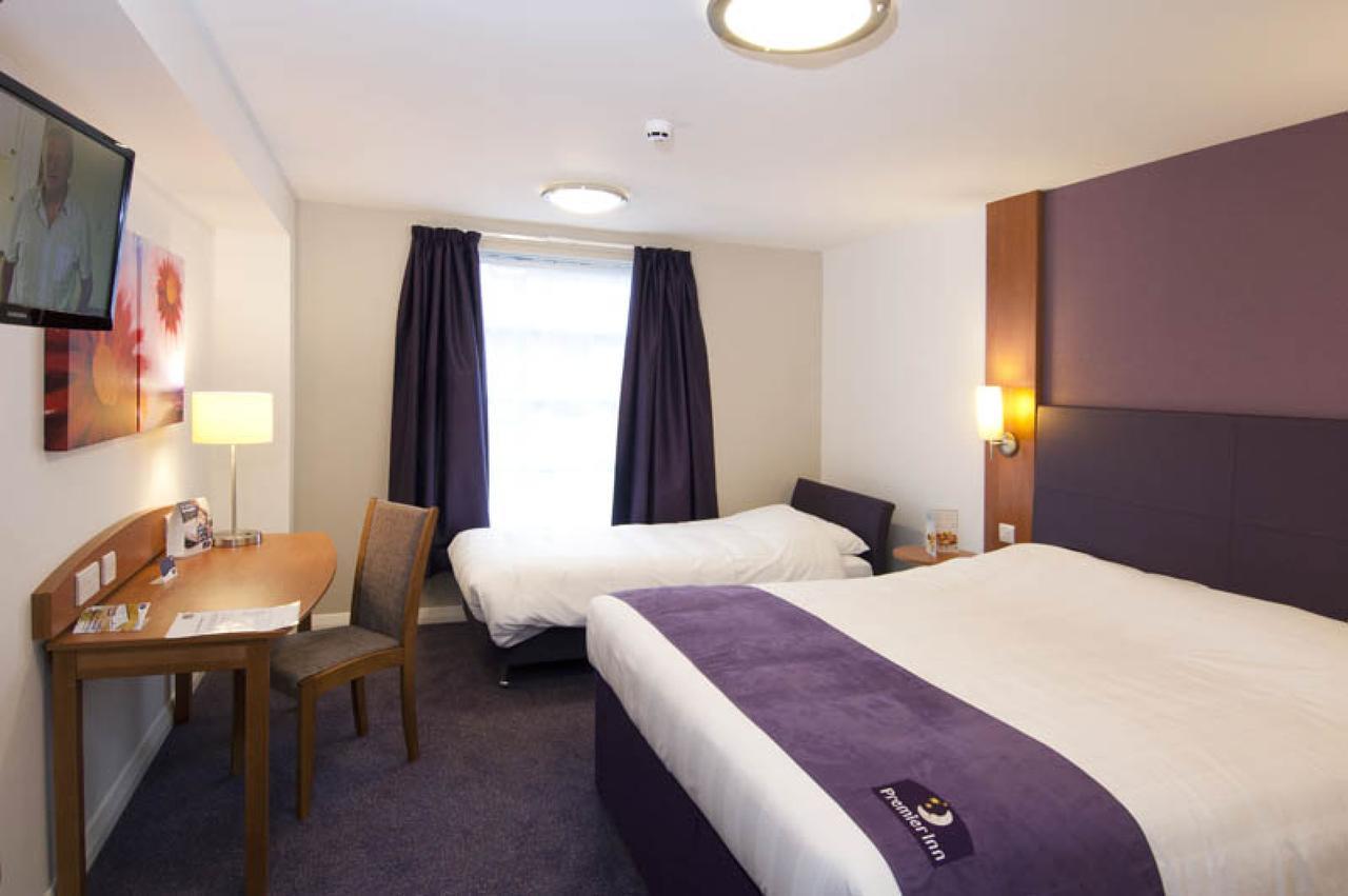 Premier Inn London Stratford Room photo